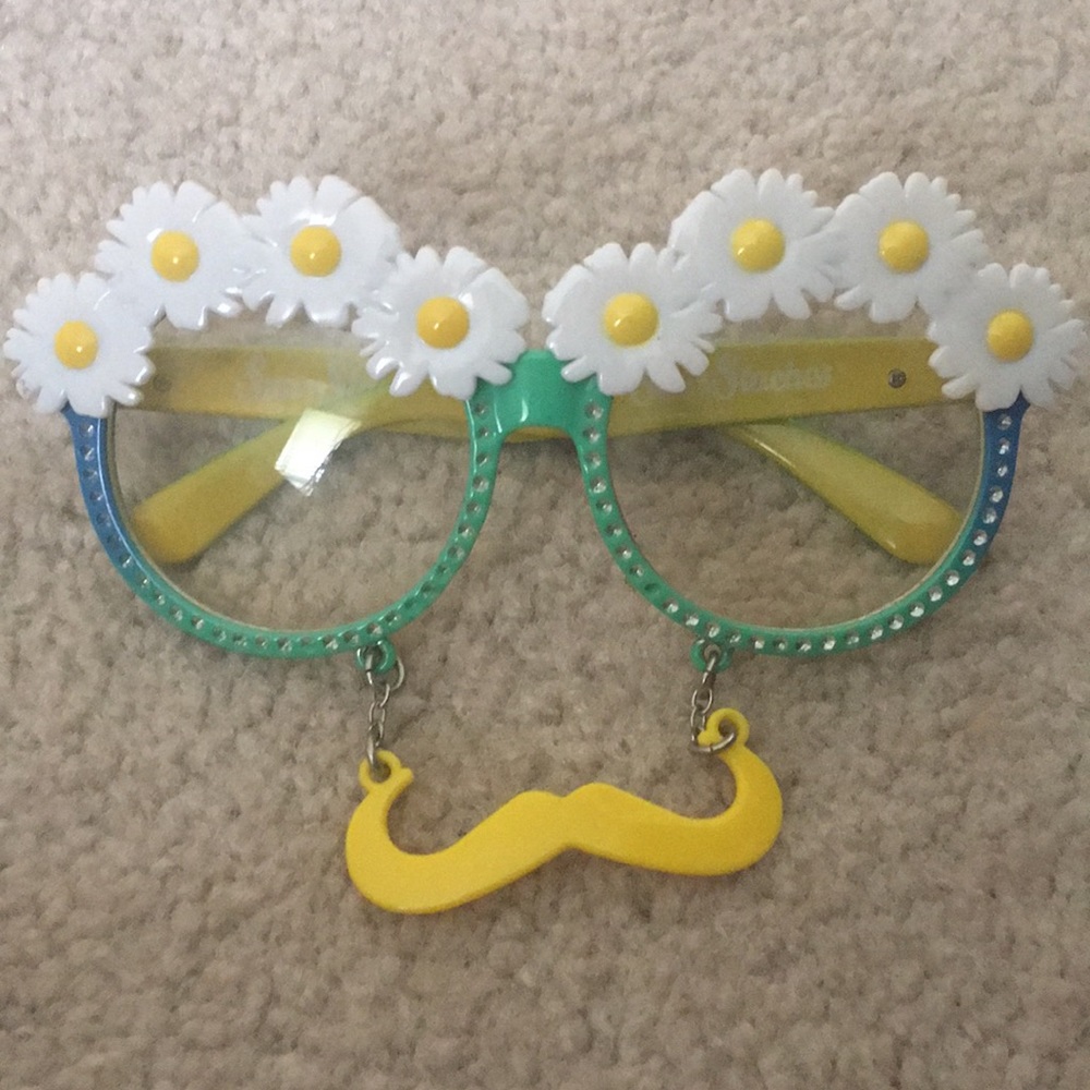 FESTIVAL GLASSES